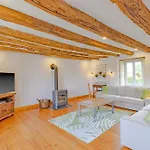 La Mauratie -4 Bedroom House *