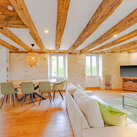 Ferienhaus La Mauratie -4 Bedroom House Jayac